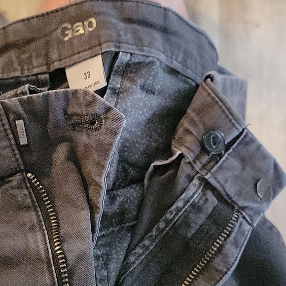 Gap Flat Front Prep Short, Size 33 - Picture 3 of 4